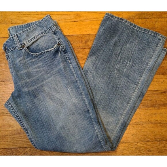 BKE Culture Jeans Women's 31 x 29.5 Blue Stretch Bootcut Whiskering Distressed - Picture 1 of 8